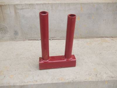 این کوپلر قرمز بالا است که در حصار قابل حمل کانادا استفاده می شود.