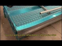 نرده فولادی گالوانیزه 2 میلی‌متری ضد زنگ 240 * 4020 میلی‌متر / ورقه‌های آجدار ضد لغزش