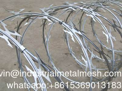 PVC فولاد ضد زنگ کنسرتینا سیم خاردار Bto-16 18 22 60 Cbt-65 قیمت سیم حصار
