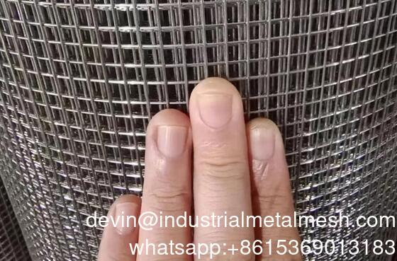 ۶- پانل های حصار شبک سیم آهنگر/ پانل شبک سیم آهنگر