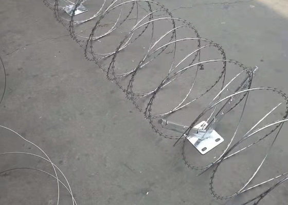 سیم پیچ Bto-18 Oem Concertina Razor Wire Hot Dipped Galvanized