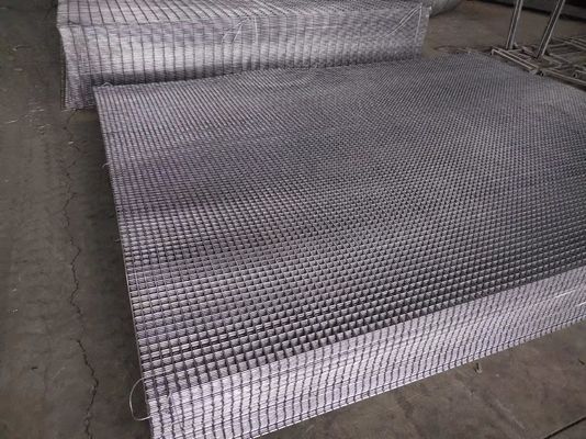 3.4mm گالوانیزه سیم جوشکاری پنل های حصار 15cm Mesh 1.22 * 2.44 سیاه