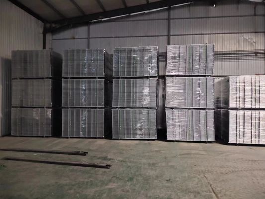 3.4mm سیم*15cm Mesh *1.22*2.44 سیاه و سفید Panel Wire Mesh برای کانادا
