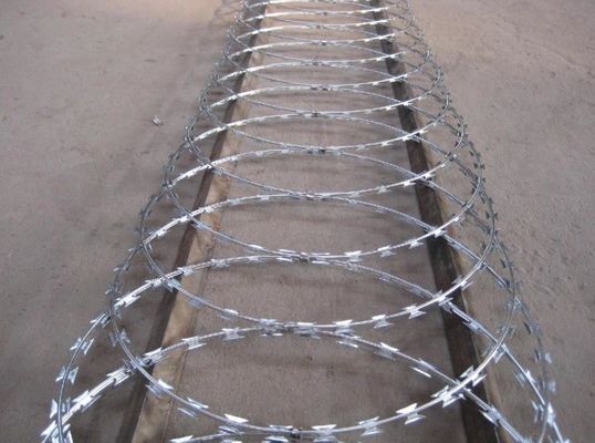 Cbt-65 فولاد ضد زنگ فولاد گالوانیزه PVC پوشش داده شده امنیت ريزر سیم میش