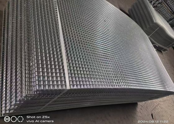 پانل سیم گالوانیزه مش جوش داده شده با اندازه معمولی 2 x 2 اینچ به عرض 2.2 متر