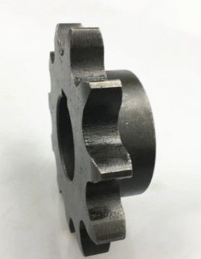 DIN Sprocket 24B 28B 32B چرخ زنجیره ای با دندان 10 میلی متری و مواد C45