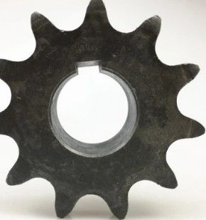 DIN Sprocket 24B 28B 32B چرخ زنجیره ای با دندان 10 میلی متری و مواد C45