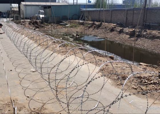 سیم کنسرتینا برای مبارزه با دزدی دریایی