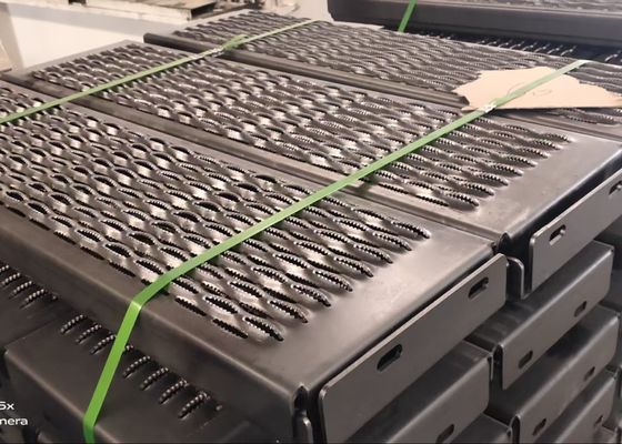 کانال راهروی 5 الماسی، گریپ استرات گرینگ