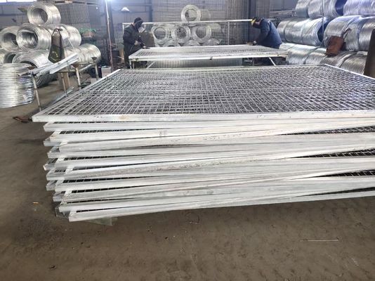 حصار مشبک موقت گالوانیزه استاندارد استیل متحرک با پاهای پی وی سی