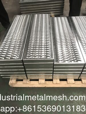 گریتینگ سکوی راه‌رویی ناودانی الماس سنگین / گریتینگ فولادی سوراخ‌دار ناودانی