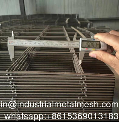 پنل مش جوشی سیاه 3.7 میلی‌متری با چشمه 150mm*150mm برای ساخت و ساز