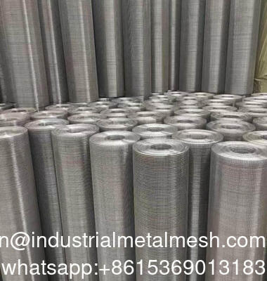 رول حصيرة شبكية سلكية ملحومة من الحديد المجلفن الساخن مغطاة بـ PVC من الفولاذ المقاوم للصدأ للمواشي