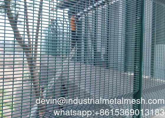 3.3*2.4m بالا ضد صعود امنیت زندان حصار پانل 358 سیم حصار شبکه حصار ضد سرقت