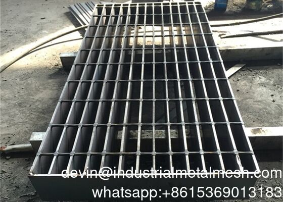OEM کیفیت بالا محبوب اقتصادی فولاد جوش شبکه برای ترافیک پیاده، پوشش تخلیه و کف وظیفه سبک