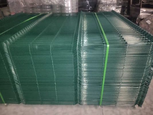 پانل های حصار فلزی منحنی با پوشش پودری مستقیم مش سیم خم مثلثی