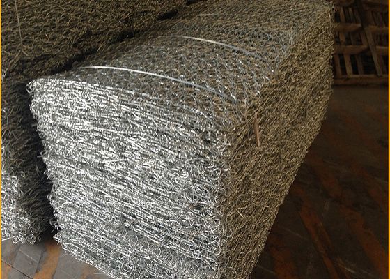 پتوی بتنی 6 X 2 X 1 متری سیم جوشی سبدهای گابیون شش ضلعی برای ساخت دیوار