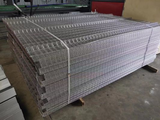 1.2x2.4m حصار فلزی خمیده امنیت سبز پوشش PVC جوش